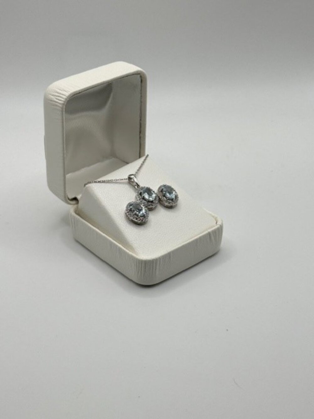 Aquamarine / Sterling Silver Set